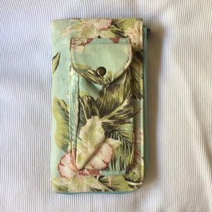 Super cute BILLABONG wallet/clutch!!